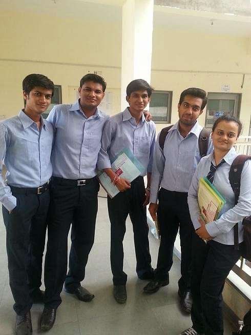 Ganpat_University_Centre_of_Management_Studies